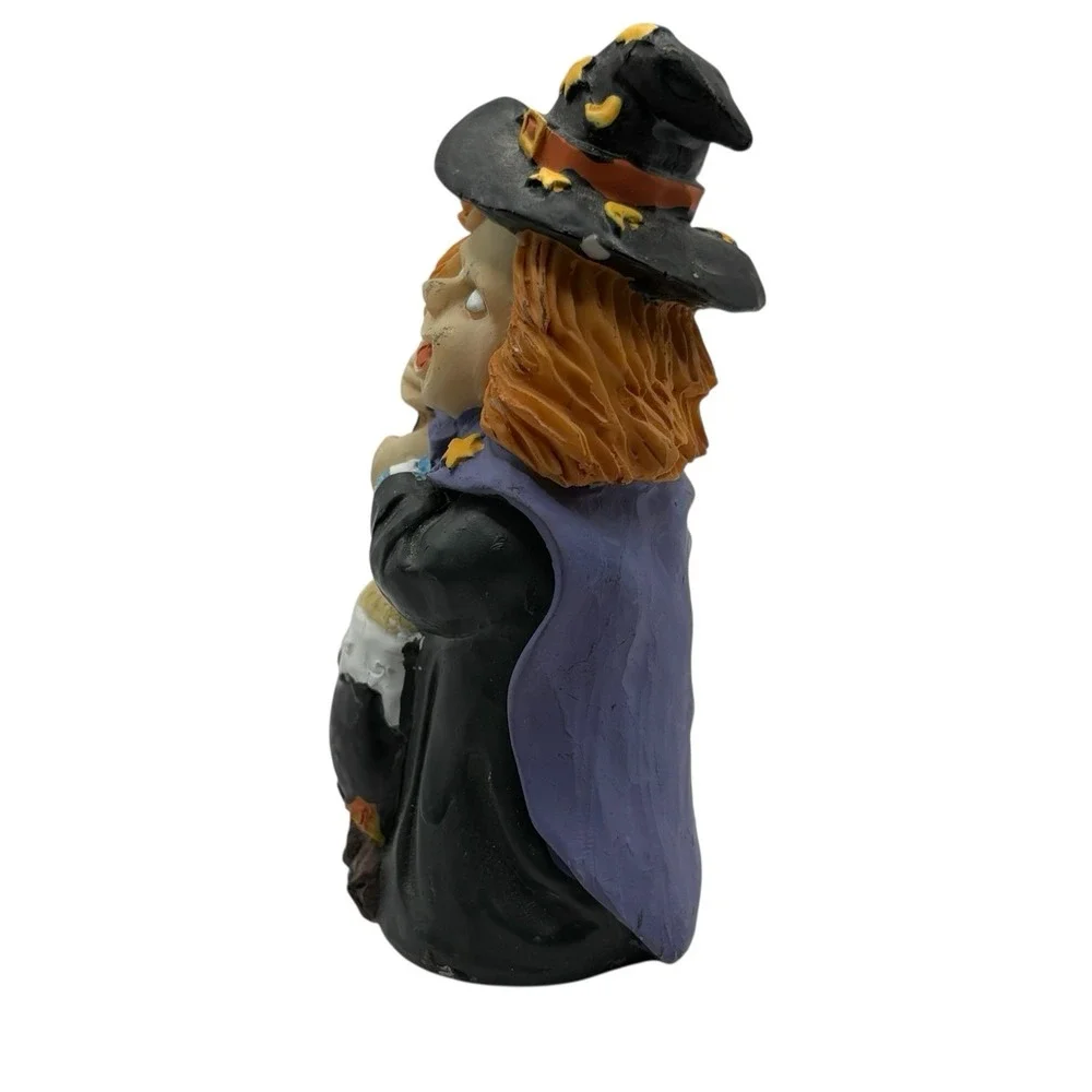 VTG‎ Witch W/ Cauldron Figurine Halloween Decor Tiny Mystical Wicca Pagan READ